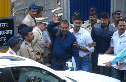 sanjay dutt released from jail sanjay dutt released from jail