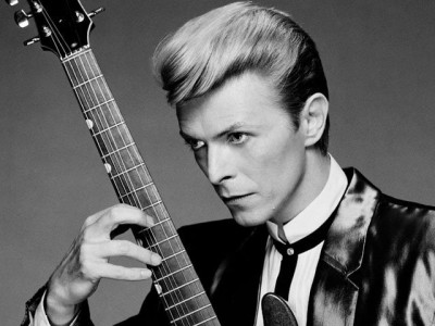 bowie honoured with icon award at the brit awards bowie honoured with icon award at the brit awards
