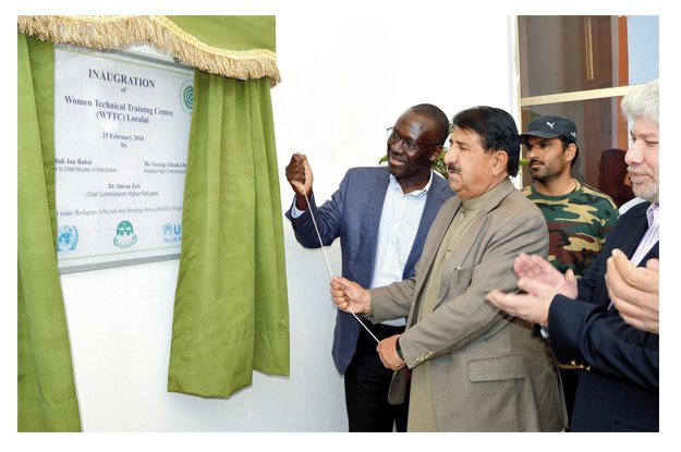 unhcr assistant high commissioner george unveiling the plaque to inaugurate the women technical centre okoth obbo photo inp