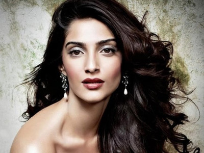 sonam takes swipe at deepika priyanka over hollywood roles sonam takes swipe at deepika priyanka over hollywood roles