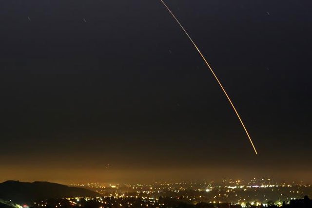 an unarmed minuteman iii intercontinental ballistic missile icbm streaks through the sky of vandenberg in california august 25 2005 the u s test fired its second icbm in a week on thursday photo reuters