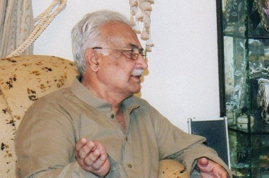 azhar abbas hashmi man behind aalmi mushaira dies at 75 azhar abbas hashmi man behind aalmi mushaira dies at 75