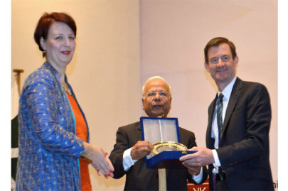 new media new centre hopes to produce better journalists