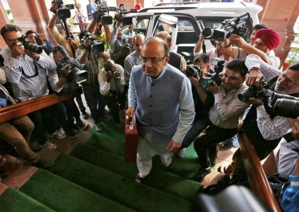 india 039 s finance minister arun jaitley arrives at the parliament to present the budget for the 2016 17 fiscal year in new delhi india on february 29 2016 photo reuters