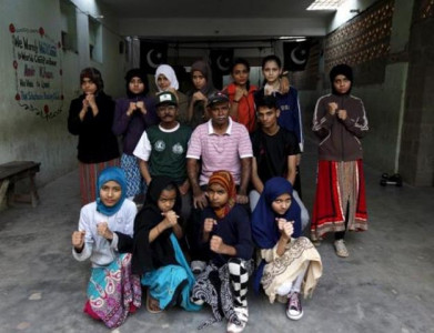 in lyari young female boxers punch through gender barriers