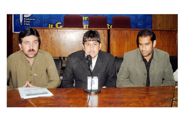 arifullah yousafzai the president of young nursing association addressing a press conference at ppc photo nni arifullah yousafzai the president of young nursing association addressing a press conference at ppc photo nni