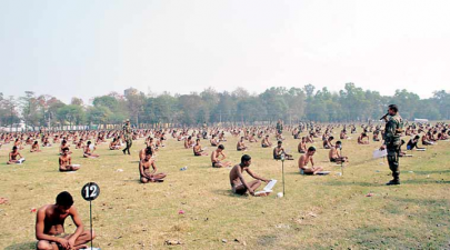 indian army makes candidates strip to foil cheating