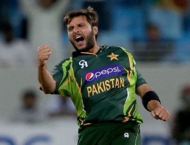 afridi lost his place in the team a few years back javed miandad afridi lost his place in the team a few years back javed miandad