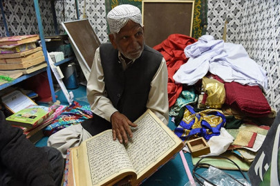 seeking a miracle on quetta s quran mountain seeking a miracle on quetta s quran mountain