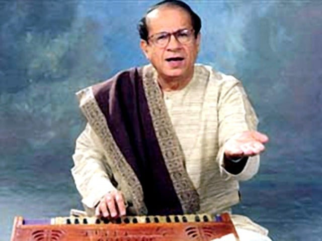 the late singer 039 s beautiful ghazals were recently reprised by his son at an event in karachi photo file the late singer 039 s beautiful ghazals were recently reprised by his son at an event in karachi photo file