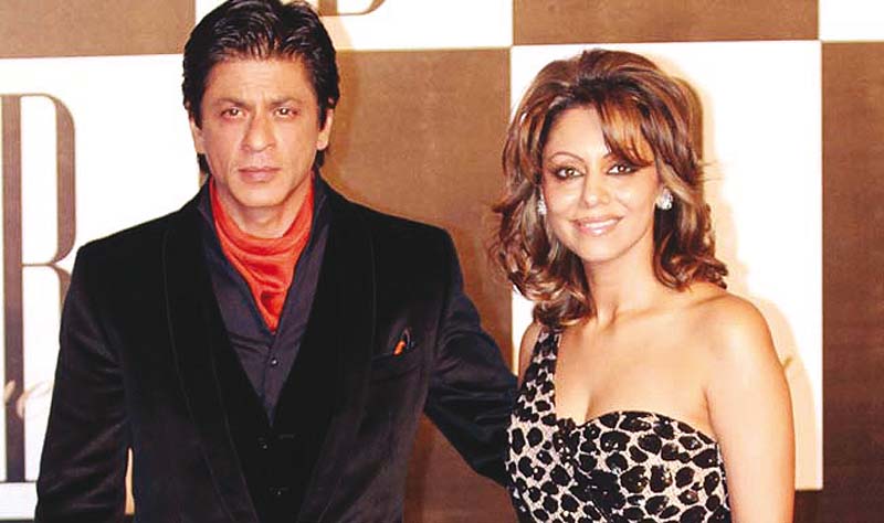 shah rukh and gauri tied the knot in 1991 photo file