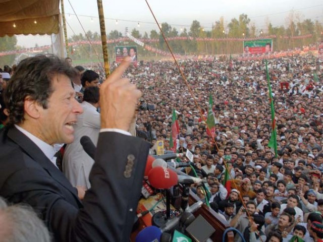 pakistan tehreek i insaf chief imran khan addressing the crowd at peshawar photo ghaffar baig express pakistan tehreek i insaf chief imran khan addressing the crowd at peshawar photo ghaffar baig express
