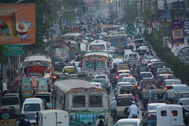 due to protest rally traffic has been stuck at ma jinnah road karachi photo online due to protest rally traffic has been stuck at ma jinnah road karachi photo online