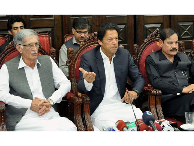 chairman pakistan tehrik e insaf pti imran khan addressing a press conference in peshawar on march 5 2016 photo inp chairman pakistan tehrik e insaf pti imran khan addressing a press conference in peshawar on march 5 2016 photo inp