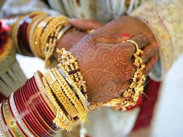 many sections including a woman s right to divorce often excluded from contract photo file many sections including a woman s right to divorce often excluded from contract photo file