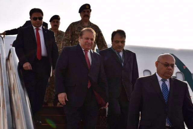 coas general raheel sharif and prime minister nawaz sharif arrive at jeddah airport in saudi arabia on march 9 2016 photo pid coas general raheel sharif and prime minister nawaz sharif arrive at jeddah airport in saudi arabia on march 9 2016 photo pid