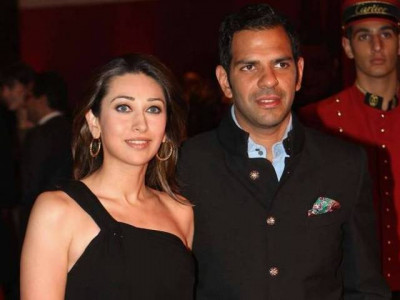karisma kapoor s divorce proceedings finally take turn for the better