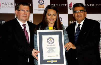 sonakshi sinha makes it to guinness book of world records