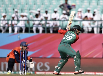 tamim heroics guides bangladesh to opening win