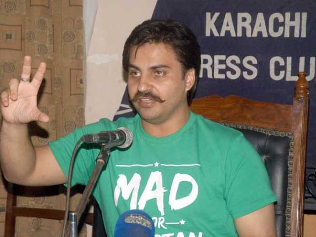 alamgir khan addressing a press conference photo irfan ali