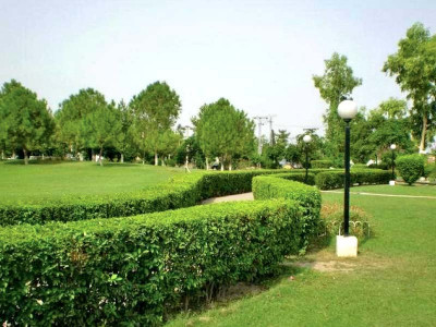 revamp hayatabad to get ladies club park