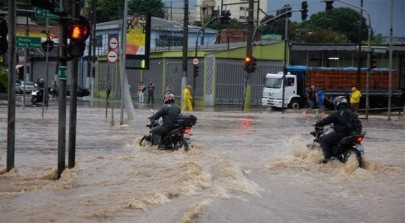 torrential rains kill at least 15 in brazil