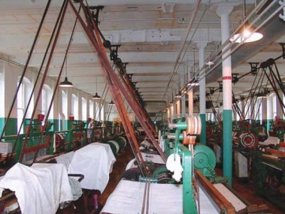 negotiating work power loom workers call off protest negotiating work power loom workers call off protest