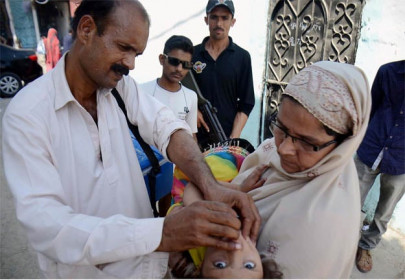 disease eradication anti polio campaign kicks off in sukkur