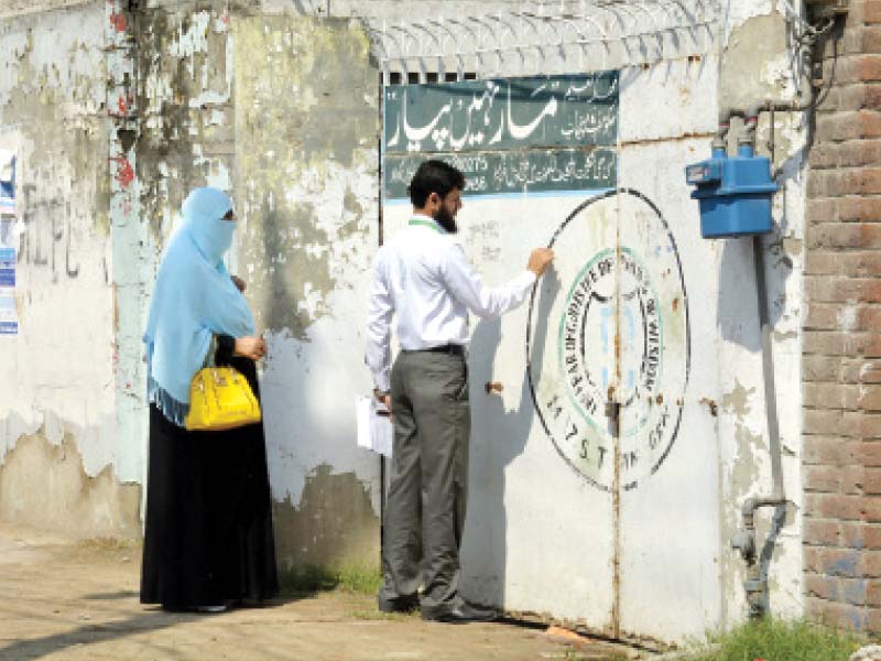 a polio team at work in gujranwala photo express