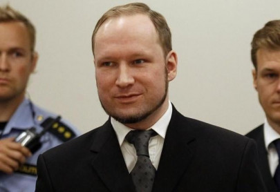 mass killer breivik makes nazi salute as he sues norway for inhuman treatment mass killer breivik makes nazi salute as he sues norway for inhuman treatment