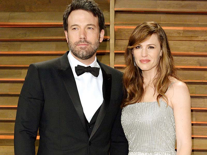 affleck and garner started dating in 2004 after working in daredevil together photo file