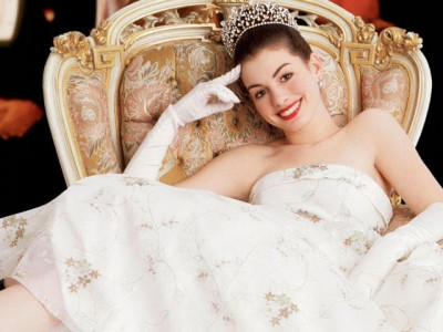 hold on to your tiaras princess diaries 3 is coming hold on to your tiaras princess diaries 3 is coming