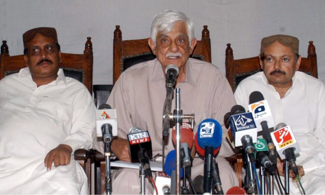 ppp senator taj haider addressing a press conference at kpc photo inp ppp senator taj haider addressing a press conference at kpc photo inp