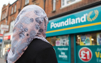 schoolchildren tear off woman s hijab in london