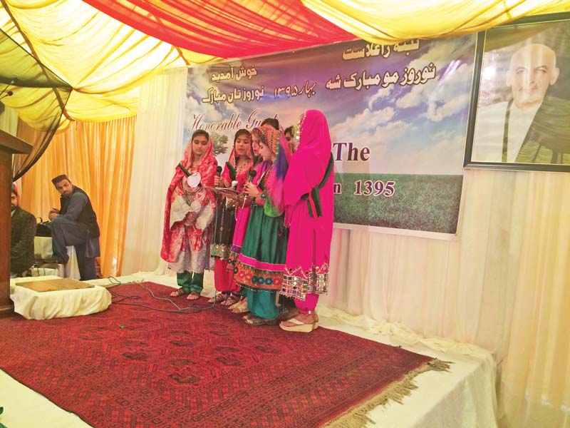 students perform at the function photo express