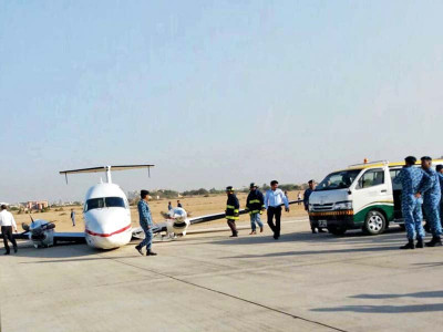 runway closed temporarily three injured as plane crash lands