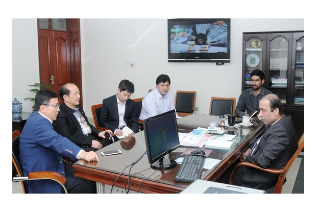 tevta chairperson irfan qaiser sheikh speaking to a three member delegation of qingdao hengxing university of science and technology photo nni