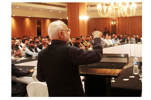 pti leader ejaz chaudhary addressing meeting of around 200 pti members in lahore photo nni