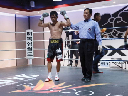 waseem defeated indonesian bajawa in a ranking fight to remain undefeated in the professional circuit photo courtesy andy kim