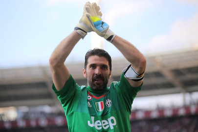 buffon breaks record as juventus win again