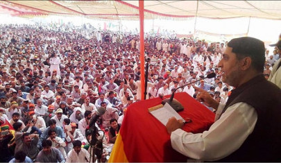 lasbela gathering mengal urges bounty for violators of constitution