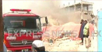 fire breaks out in karachi paint manufacturing factory