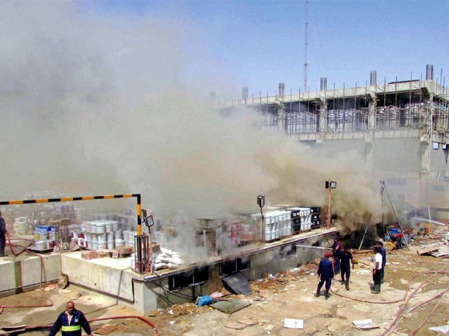 several workers fell unconscious due to the clouds of smoke that engulfed the area surrounding the factory photo mohammad azeem express several workers fell unconscious due to the clouds of smoke that engulfed the area surrounding the factory photo mohammad azeem express