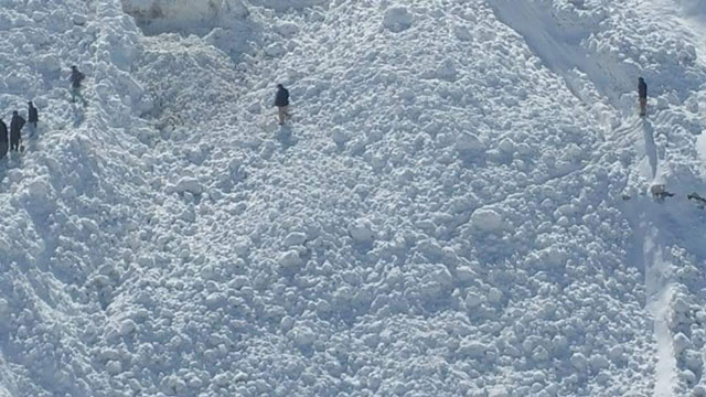 rescuers search for chitral avalanche victims on march 22 2016 photo express