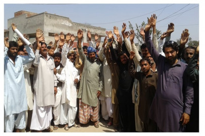protest farmers demand relief for losses suffered during heavy rains protest farmers demand relief for losses suffered during heavy rains