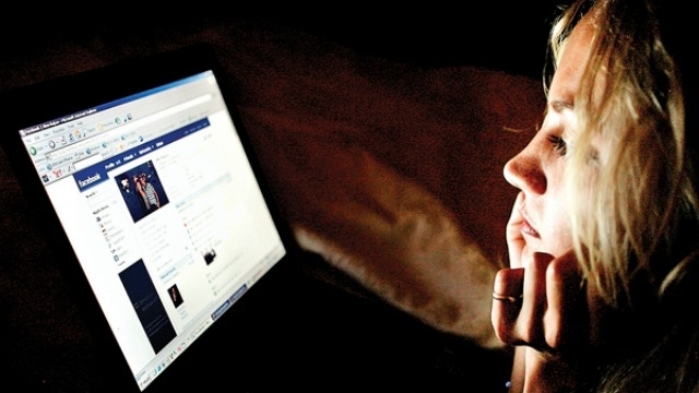 the more time young adults spend on social media the more likely they are to be depressed photo dnaindia