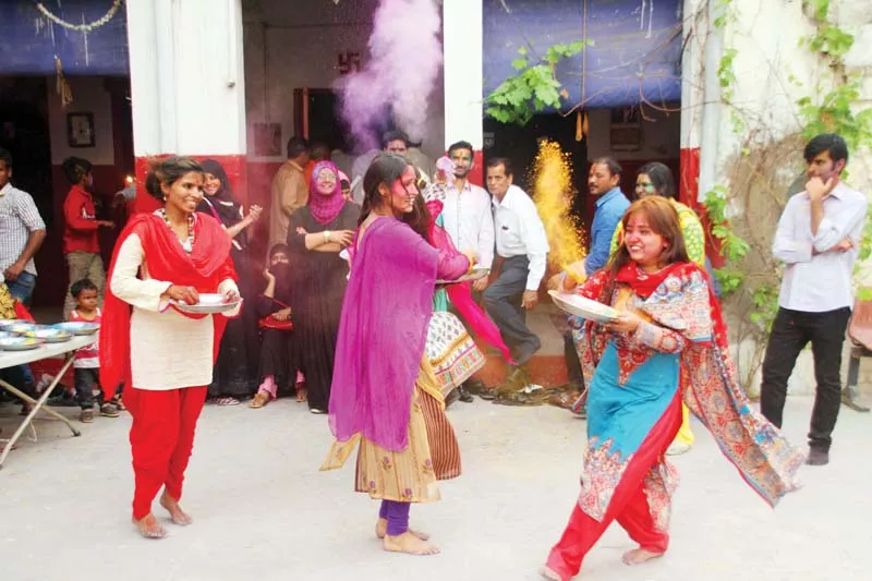 rangwali holi festivities at balmiki mandir lahore on thursday photos abid nawaz express rangwali holi festivities at balmiki mandir lahore on thursday photos abid nawaz express
