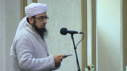 senior glasgow imam praises mumtaz qadri