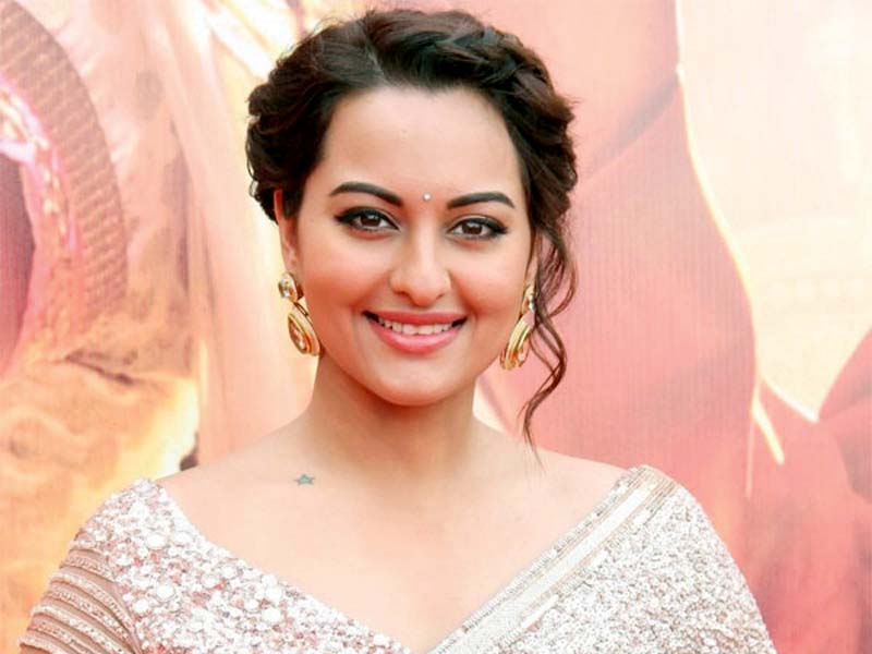 Sonakshi Turns Over New Leaf