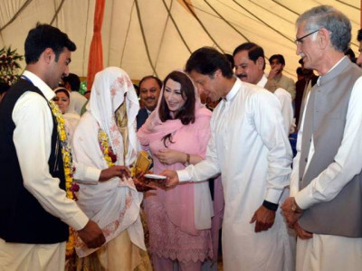 blame game pti rejects anp s criticism over mass wedding in city
